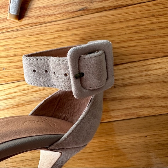 Joie Ankle Strap Sandals Pippi Fringe Taupe Suede High Heel — Size 6.5 - Picture 4 of 6